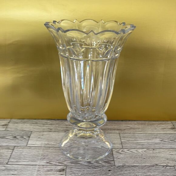 Lead Crystal Etched Vase 10” - Picture 1 of 7